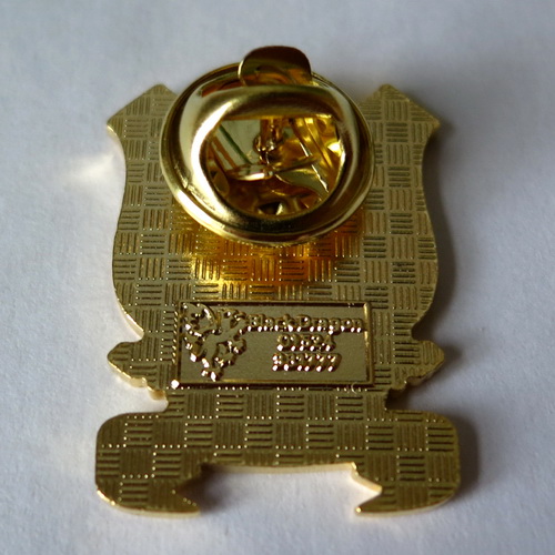 prestatyn town pin badge значок